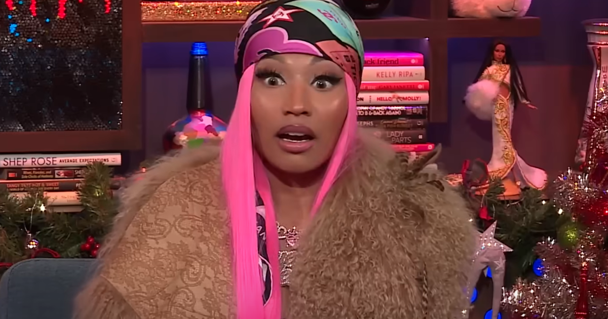 Nicki Minaj Rates Real Housewives Fashion on WWHL #NickiMinaj