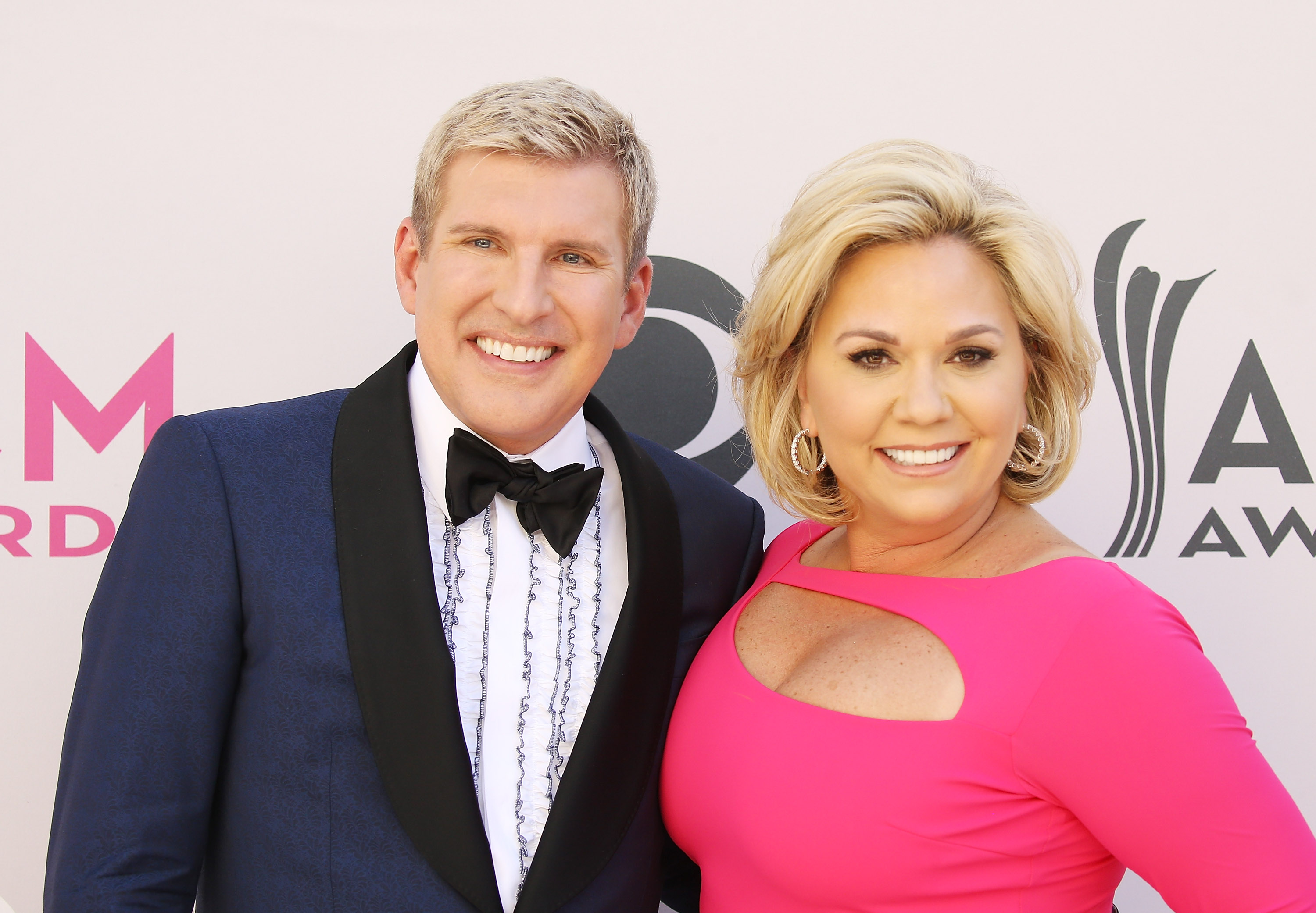 Todd and Julie Chrisley Tell Feds $1 Million Settlement Is Already Gone ...