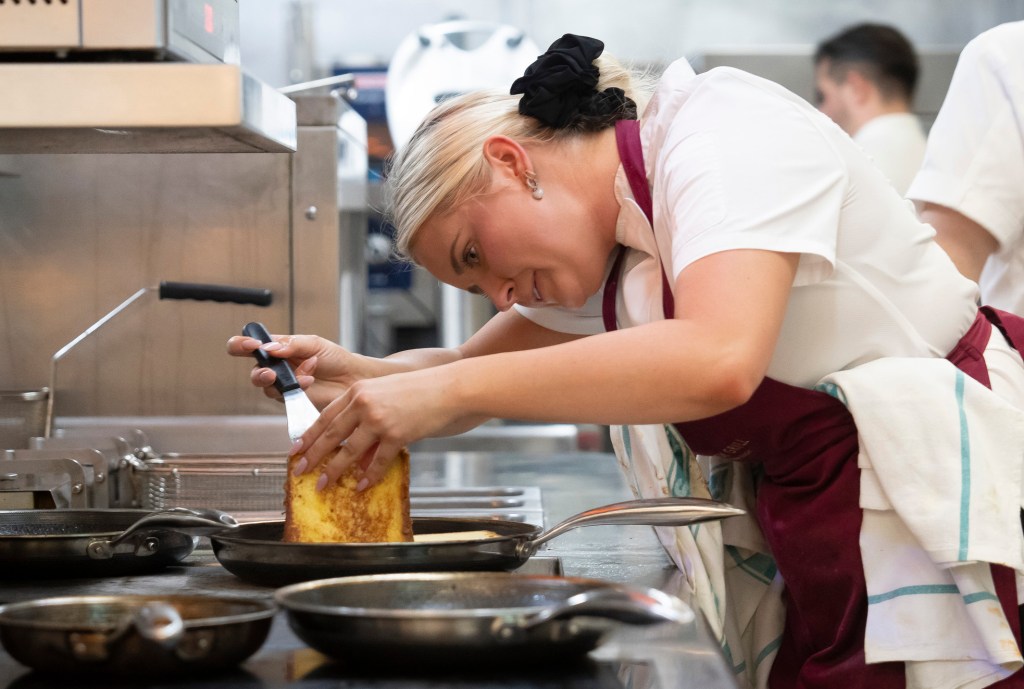 Jess Druey cooking on Gordon Ramsay's Food Stars.