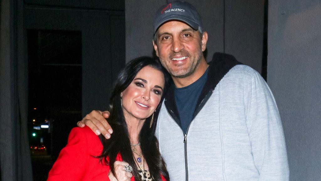 RHOBH star Kyle Richards and Mauricio Umansky in happier times.