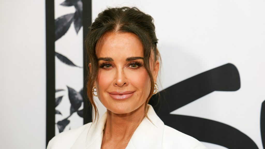 Kyle Richards is allegedly irritating the RHOBH cast.