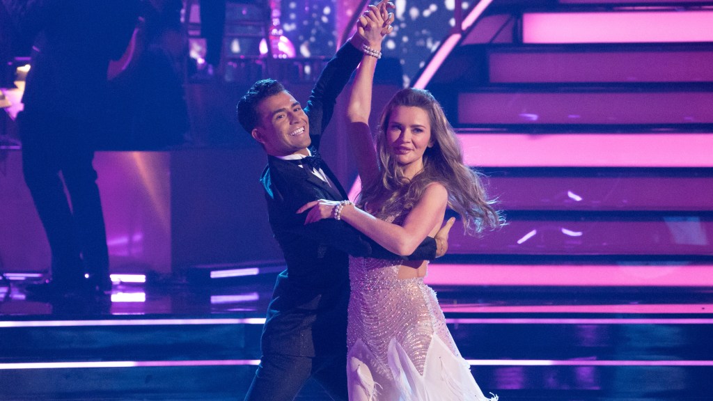 Ezra Sosa and Anna Delvey on Dancing with the Stars Season 33