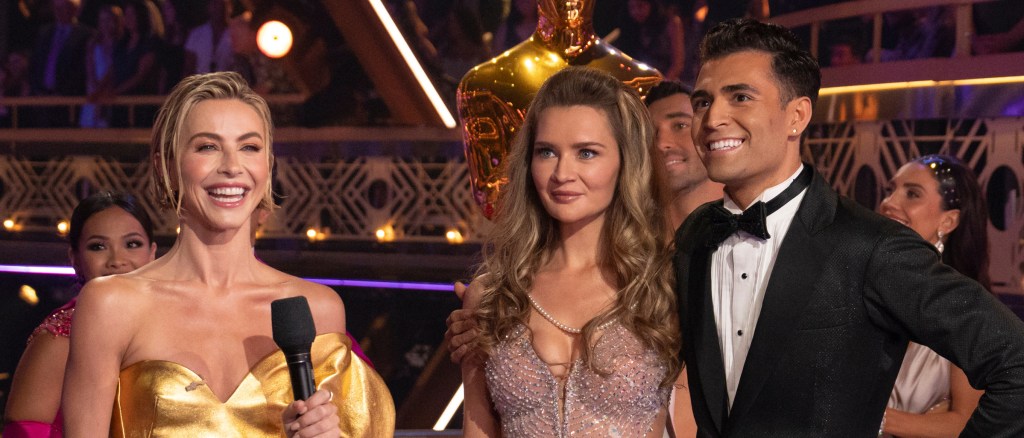 DWTS cast reacts to Anna Delvey's exit.