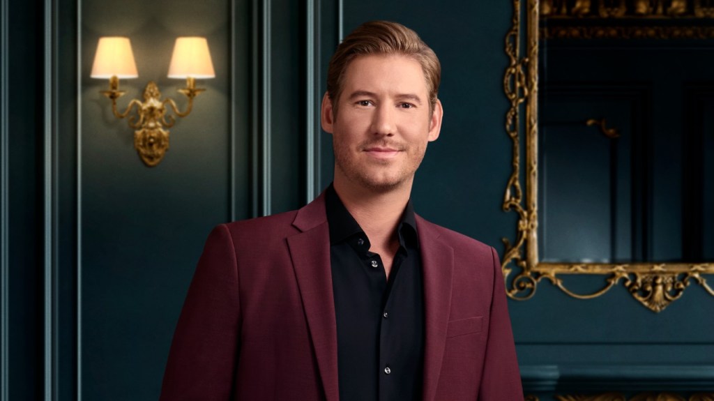 Austen Kroll Season 10 Southern Charm cast photo