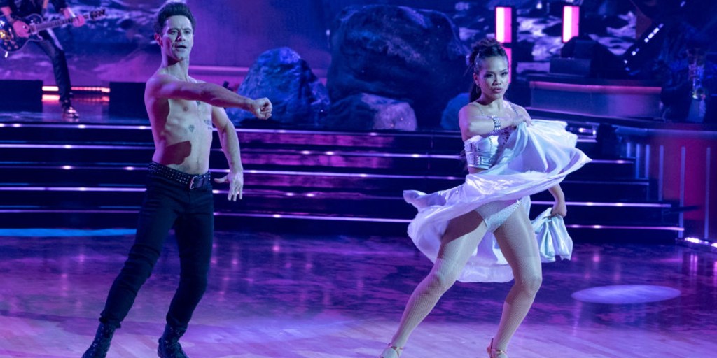 Sasha Farber and Jenn Tran dance on DWTS. 