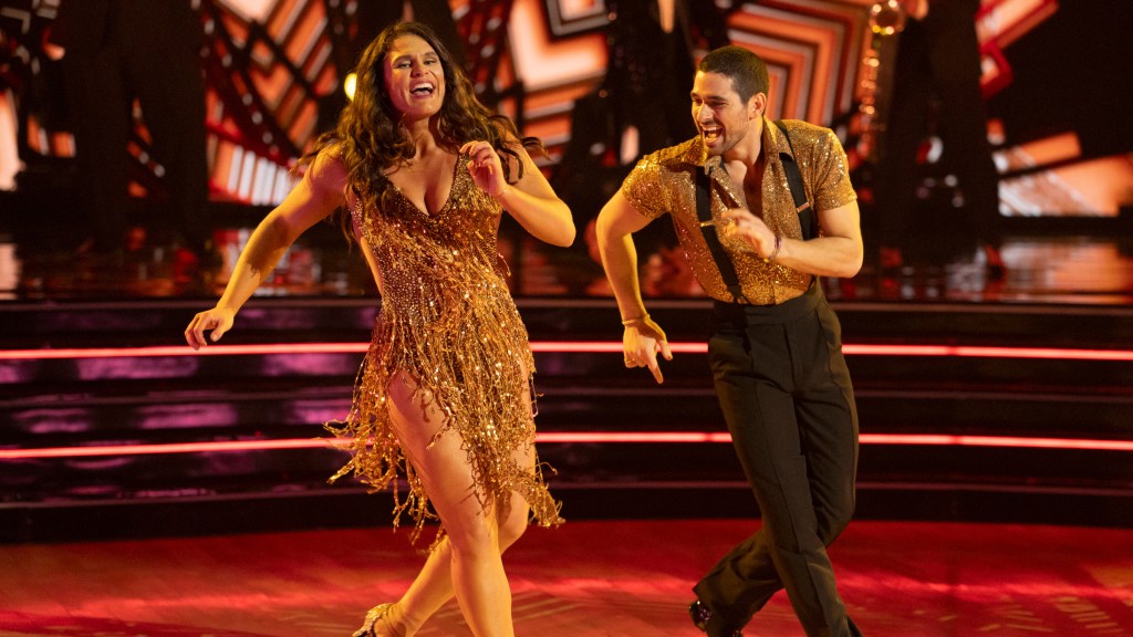 Ilona Maher and Alan Bersten DWTS