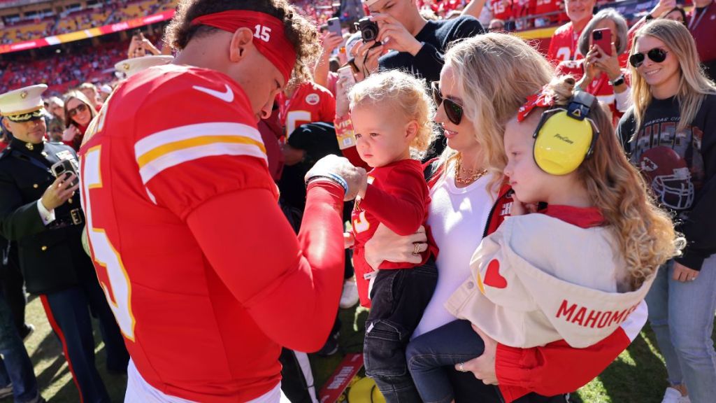 Brittany Patrick Mahomes kids