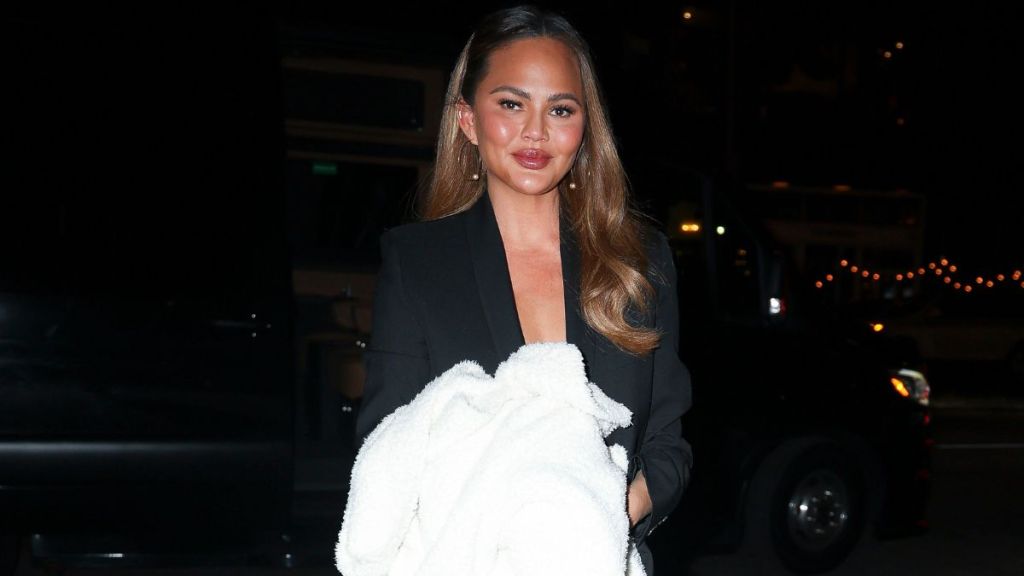 Chrissy Teigen LA Fire