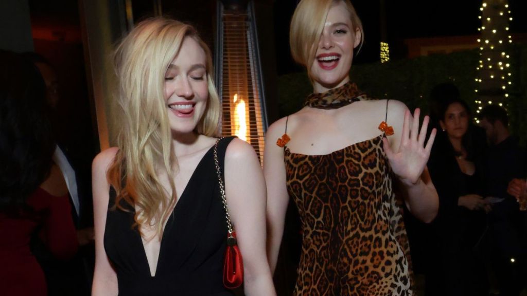 Elle and Dakota Fanning