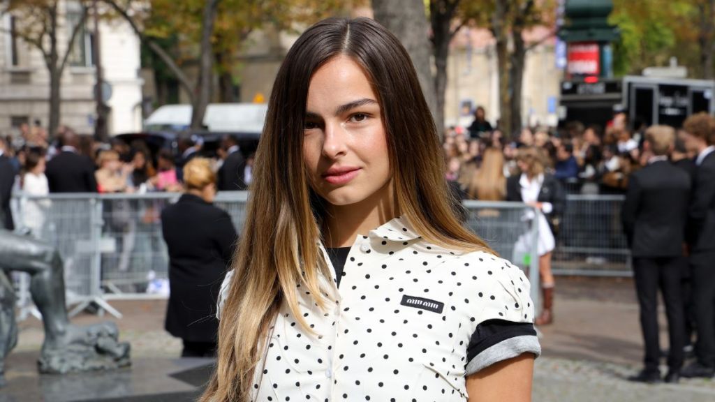 Addison Rae at Miu Miu RTW Spring 2025 as part of Paris Ready to Wear Fashion Week held at Palais d'Iéna on October 1, 2024 in Paris, France.