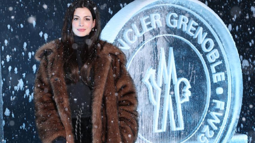 Anne Hathaway Moncler Courchevel show instagram